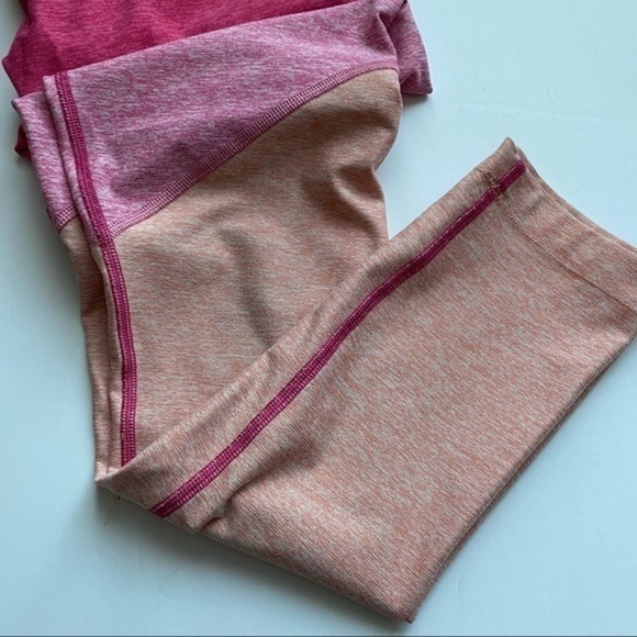 Outdoor Voices • Flamingo Pink + Peach Colorblock Leggings 7/8 - Picture 7 of 10